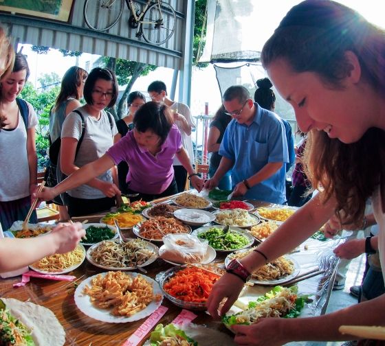 Taipei Spring Roll Making